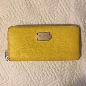 Michael Kors Yellow Wallet💛